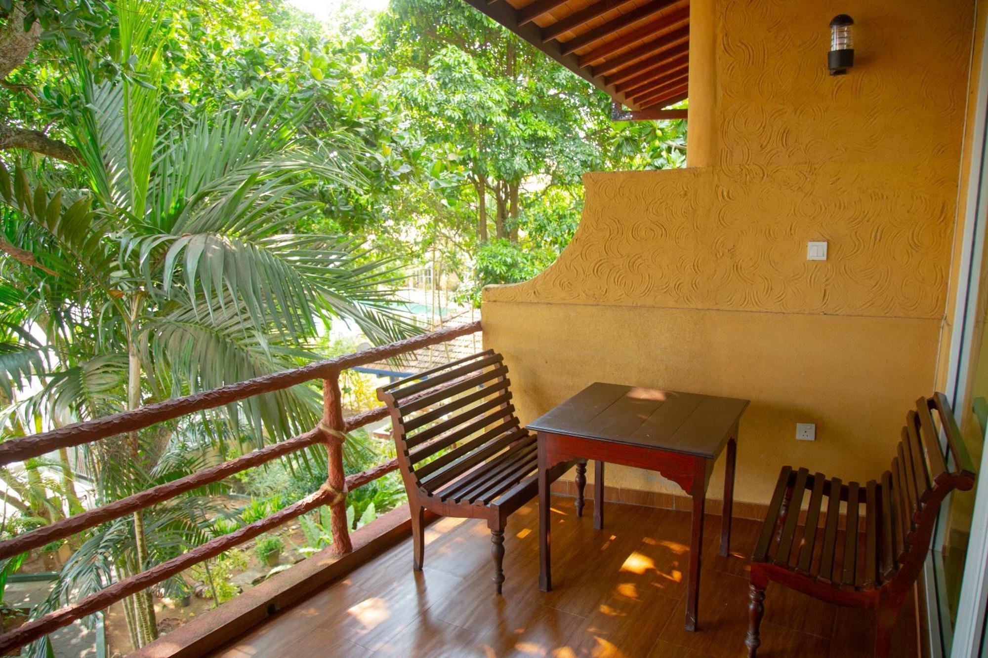 Laluna Ayurveda Resort Бентота Екстериор снимка