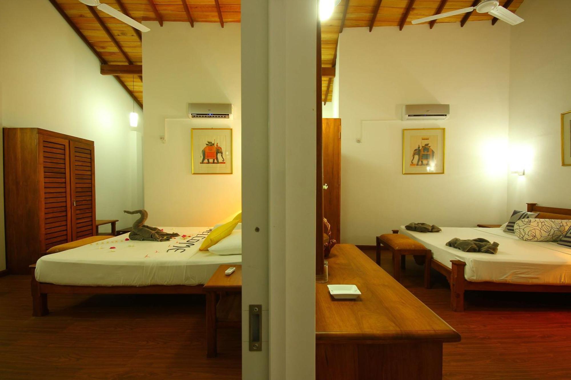 Laluna Ayurveda Resort Бентота Стая снимка